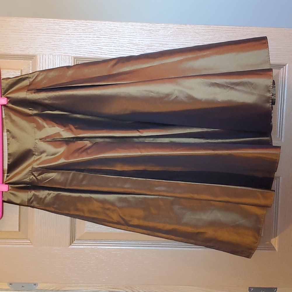 Talbots  Midi Bronze  Silk Pleated  A line Skirt sz 8